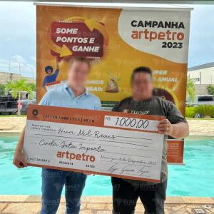 Cheque Gigante